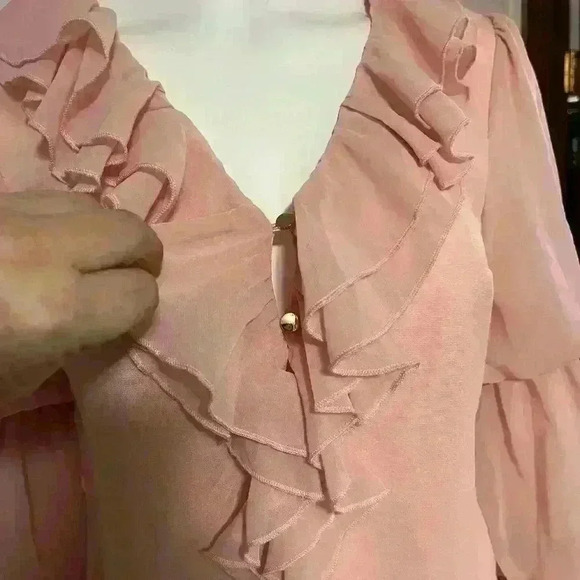 Nylon Premium Peach Layered Bubble Sleeve Blouse Size Small - Picture 5 of 11